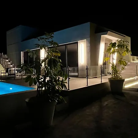 Luxury & Polo Experience 빌라